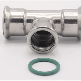 Pièce en T, pressage, réduite F/F/F 28_22_28