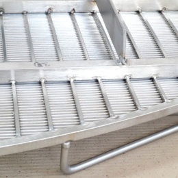 Tamis à fentes en détail