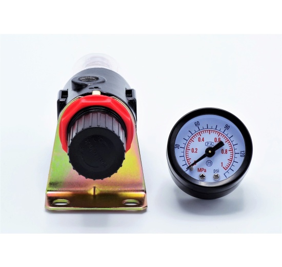 zařízení sloužící k regulaci vstupního tlaku na požadovanou hodnotu na výstupu