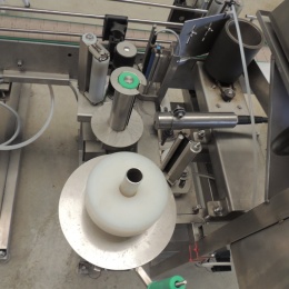 Machine d'étiquetage