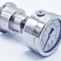 Manomètre 63 mm (raccordement arrière) avec membrane de séparation CLAMP DIN 32676 0-2,5 bar, (clamp-50,5mm)