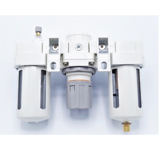 Unité combinée pour le réglage de l'air comprimé (régulateur + filtre + lubricateur) G 1/2"