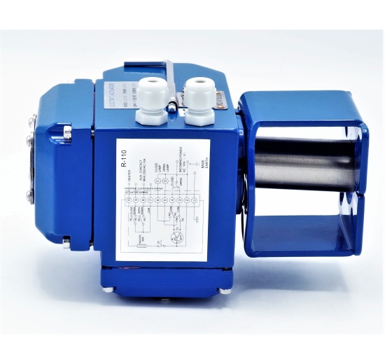 actionneur électrique avec support et arbre de liaison