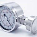 Manomètre inox avec membrane de séparation-CLAMP DIN 32676 (64 mm), cadran 100 mm| 0-2,5 bar
