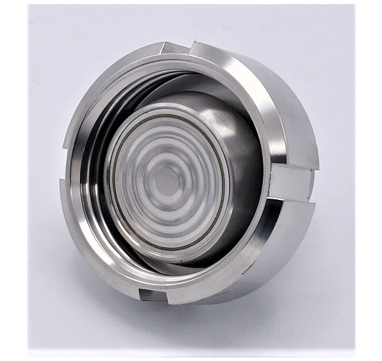 Séparateur à membrane avec écrou du tube