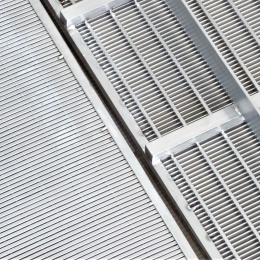 Tamis à fentes en acier inoxydable pour la filtration