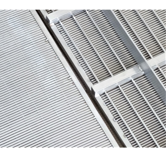 Tamis à fentes en acier inoxydable pour la filtration