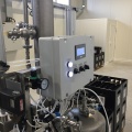 Ligne de remplissage semi-automatique et mobile pour l'embouteillage du cidre dans des bouteilles en