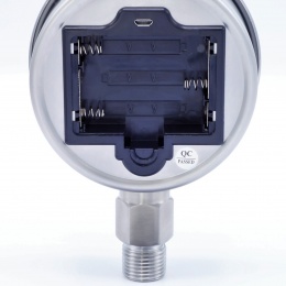 digitální tlakoměr se spodním připojením - baterie nejsou součástí dodávky