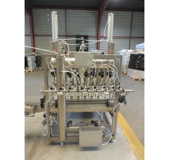 Machine de remplissage, de bouchage et d'étiquetage automatique