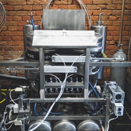 Machine de lavage et de remplissage KEG automatique