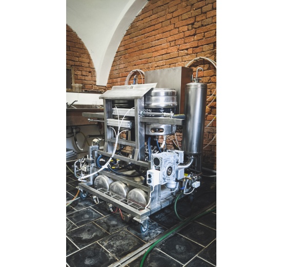 Machine de lavage et de remplissage KEG automatique