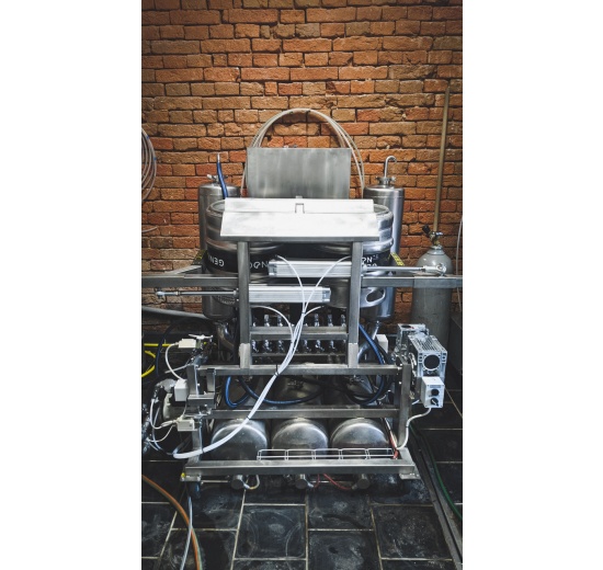 Machine de lavage et de remplissage KEG automatique