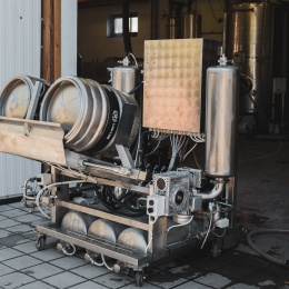 Myčka a plnička KEG