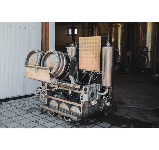 Myčka a plnička KEG