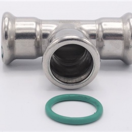 Pièce en T, pressage, F/F/F 22 mm