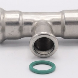 Pièce en T, pressage, réduite F/F/F 22_15_22