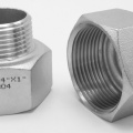 Réduction de filetage de l'interieurde/ l'extérieur type 324, 5/4"x1" acier inoxydable