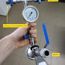 Set for manual filling of beer KEGs