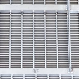 Tamis à fentes en détail