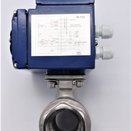 Vanne à bille inox en deux pièces avec dispositif d'asservissement