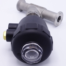 Vanne pneumatique avec le siège incliné-45°| CLAMP DIN 32676 (34 mm) PTFE