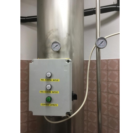 Zařízení pro sycení nápojů